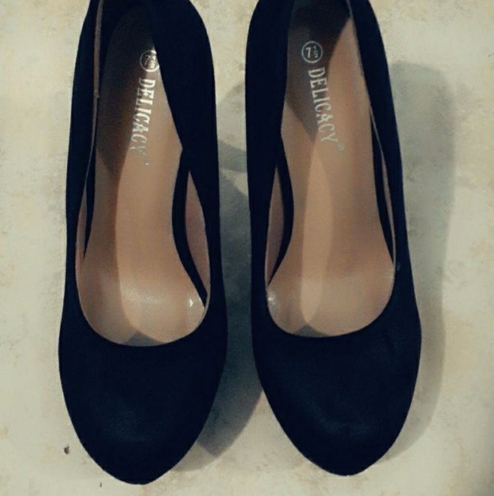 Black Delicacy High-heels